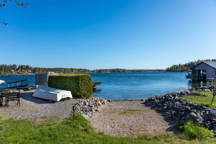 9 rum vinterbonat fritidshus på Kolsviks bryggväg 22 Yxlan Kolsvik, Norrtälje kommun - bild 3