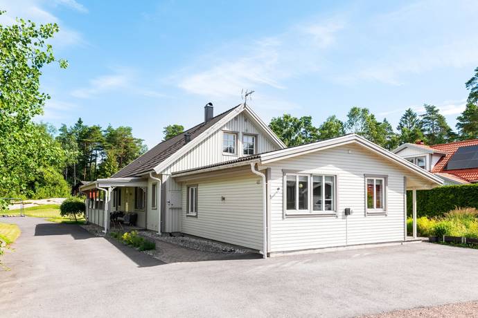 Furubergsvägen 48, Gråbo - Olstorp, Lerums kommun