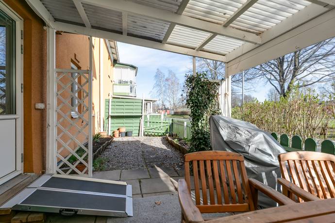 4 rum Lägenhet på Ledgränd 60 Solhaga Örebro kommun - bild 2