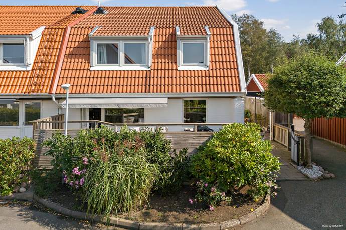 6 rum parhus på Sisjövägen 279 Sisjön, Göteborgs kommun - bild 1