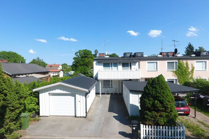 5 rum radhus på Gillbergavägen 16 Gillbo, Sollentuna kommun - bild 2