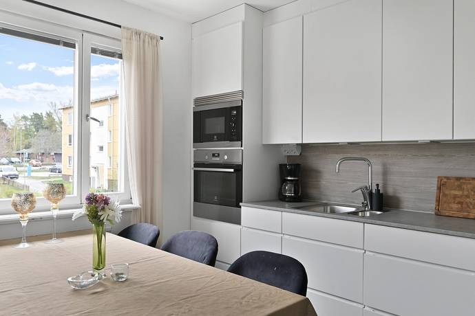 3 rum lägenhet på Skyttevägen 21 Munkmora, Värmdö kommun - bild 2