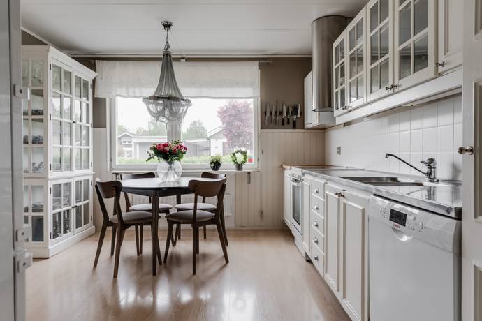 6 rum villa på Viskarhultsvägen 59 Viskafors, Borås kommun - bild 5