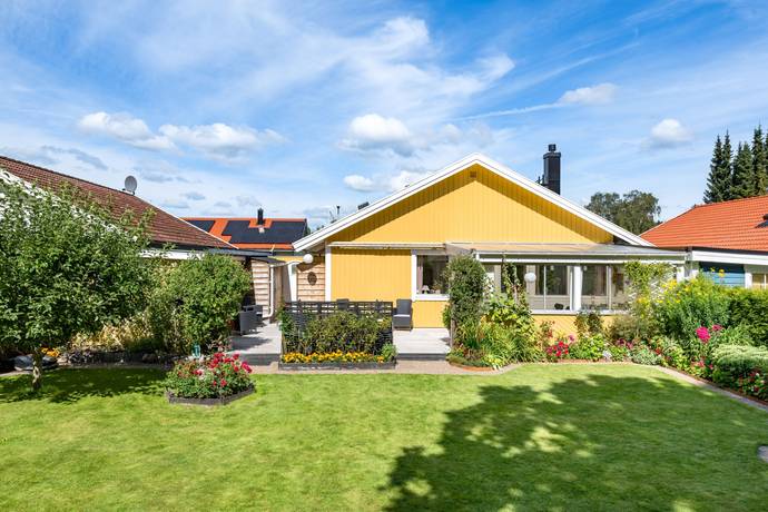 3 rum Kedjehus på Falkgatan 34 Borensberg Motala kommun - bild 1