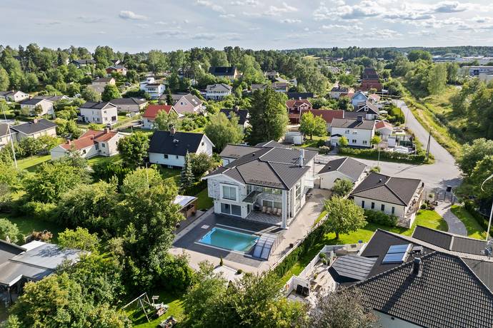 365 m² Villa på Järpvägen 24 Järfälla kommun - bild 59