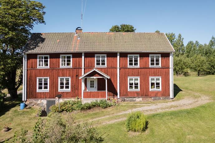 Lund 203, Runhällen, Heby kommun