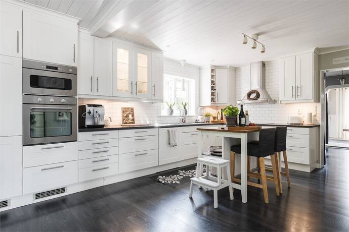 8 rum Villa på Glashyttegatan 13 Haga Arvika kommun - bild 18