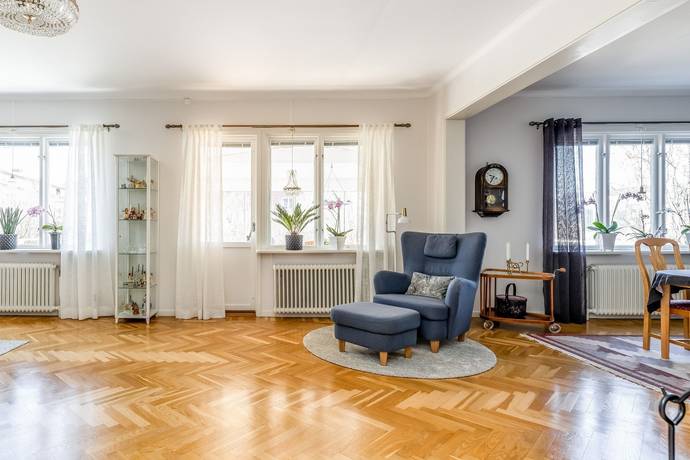7 rum Villa på Vallagatan 4 Centrum Ludvika kommun - bild 9