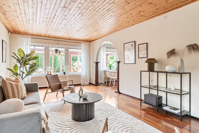6 rum Villa på Kanalgatan 8 Torshälla Eskilstuna kommun - bild 3