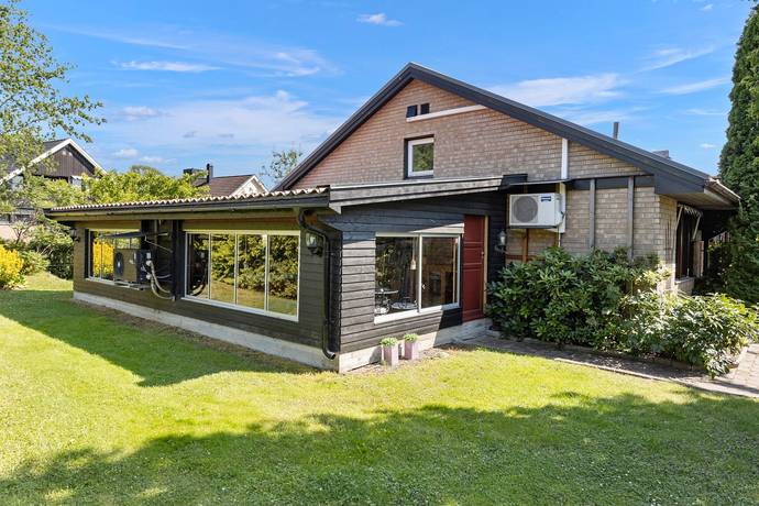 6 rum villa på Vadmalsvägen 3 Skälby, Västerås kommun - bild 2