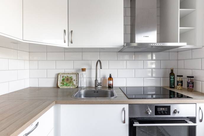 1 rum lägenhet på Turingevägen 42, 1/2 trappa Örby, Stockholms kommun - bild 2