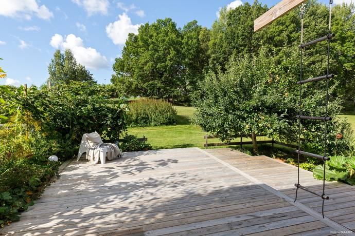 6 rum radhus på Mönstringsvägen 152 Smedby, Österåkers kommun - bild 4