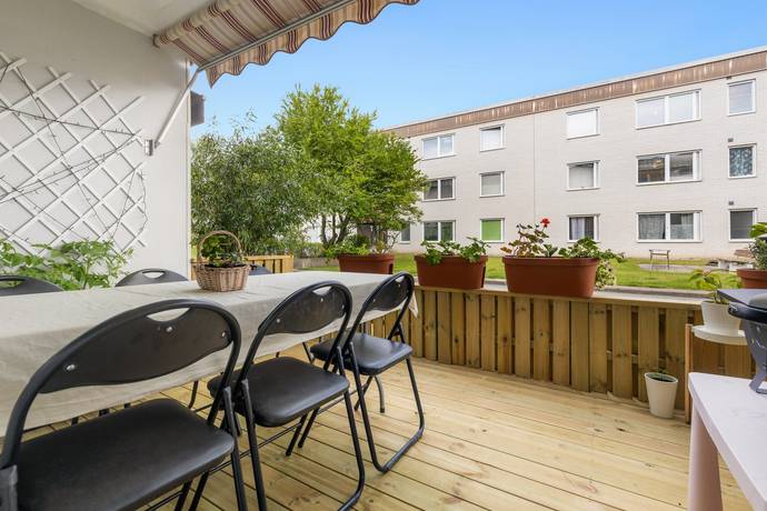 3 rum lägenhet på Hallonvägen 16 Kungsängen - Tibble, Upplands-Bro kommun - bild 3