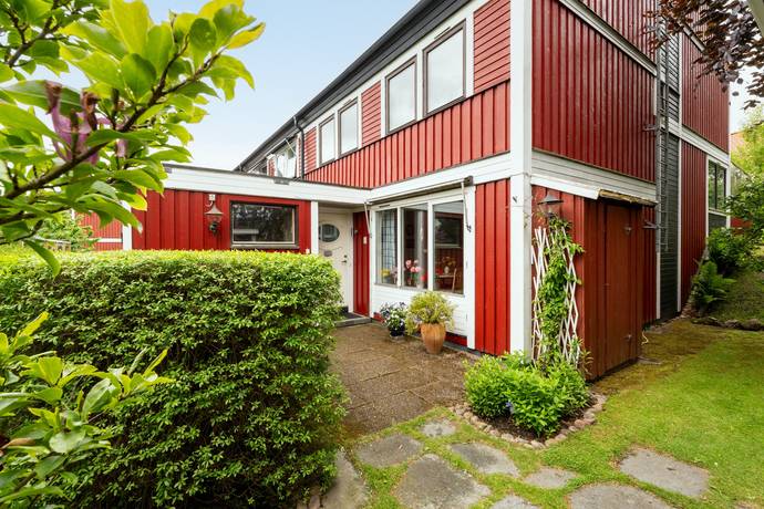 6 rum radhus på Bergavägen 3F Kullingsberg, Alingsås kommun - bild 1