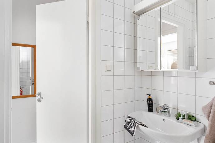 1.5 rum Lägenhet på Bäckvägen 149 Hägerstensåsen Stockholms kommun - bild 14