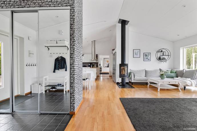 9 rum Villa på Evavägen 20 Hjälmarbaden Örebro kommun - bild 18