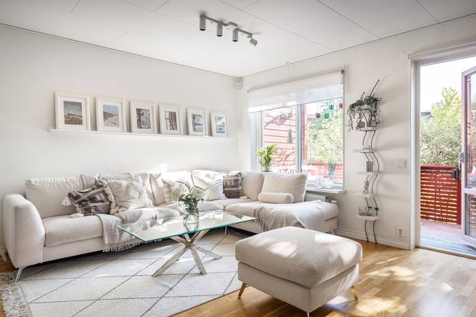 5 rum radhus på Horisontvägen 104 Skarpnäck, Stockholms kommun - bild 1