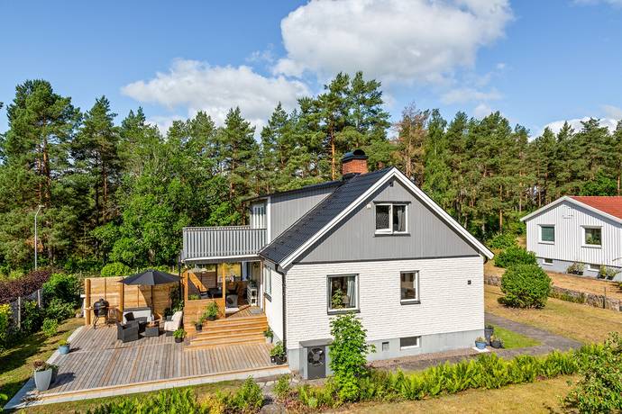 villa på Dansbanevägen 17 Kristvallabrunn, Nybro kommun - bild 2