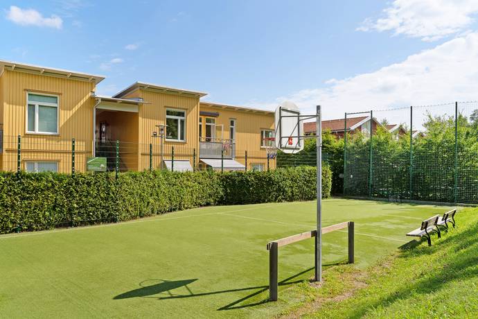 4 rum lägenhet på Hedebyslingan 34D Skälby, Järfälla kommun - bild 1