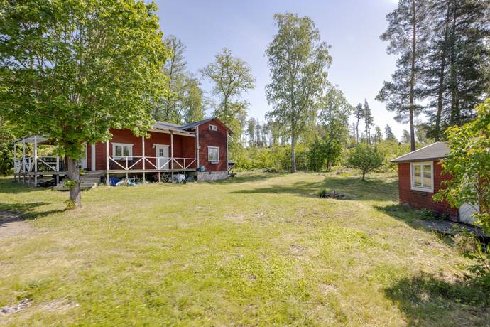 fritidshus på Ladängsstigen 6 Lybeck/Frösåker, Västerås kommun - bild 4