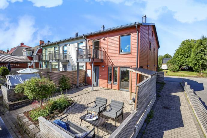 5 rum radhus på Södra Majorsgatan 8 C Haga, Umeå kommun - bild 1