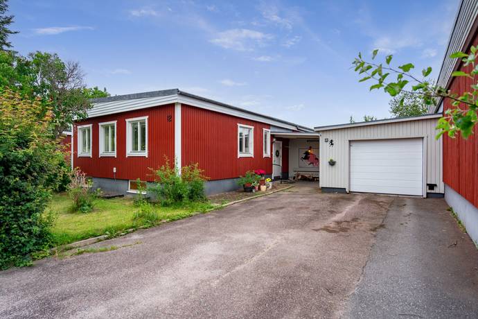 7 rum kedjehus på Hovtångsvägen 12 Valsätra, Uppsala kommun - bild 2