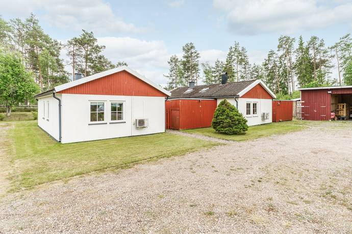 6 rum fritidshus på Postvägen 13A - 13D Eriksmåla, Emmaboda kommun - bild 2