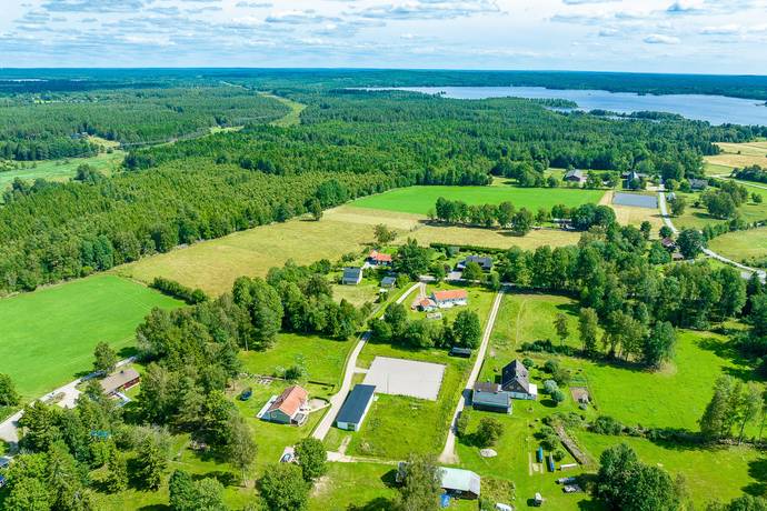 6 rum gård utan jordbruk på Tegnaby Lundanäs 2 Ingelstad, Växjö kommun - bild 2