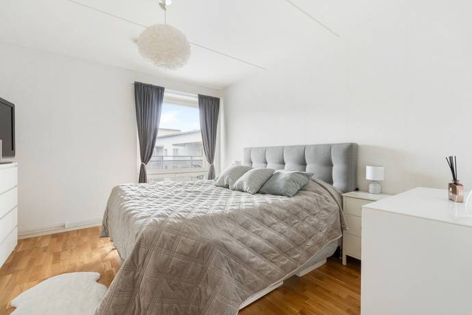 4 rum Lägenhet på Turebergs allé 24 Sollentuna Tureberg Sollentuna kommun - bild 12