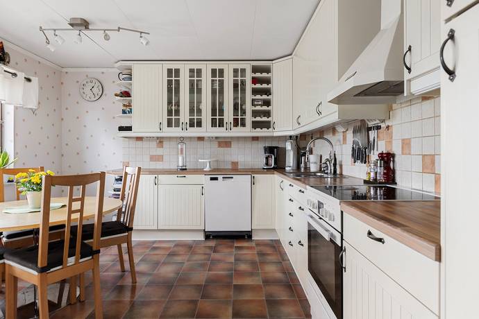 6 rum Villa på Slyte 426 Lillkyrka Slyte Örebro kommun - bild 10