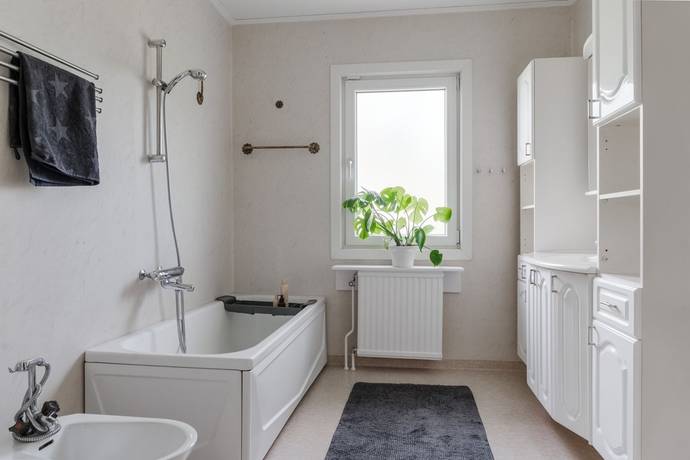 7 rum Villa på Änggatan 3 Axvall Skara kommun - bild 20