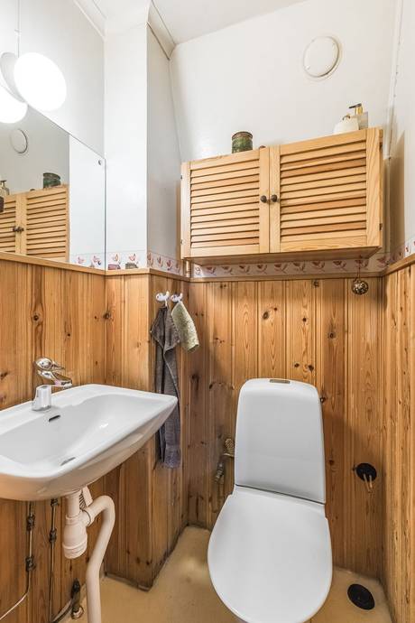 8 rum Villa på Solstigen 25 Ulvhäll Strängnäs kommun - bild 27