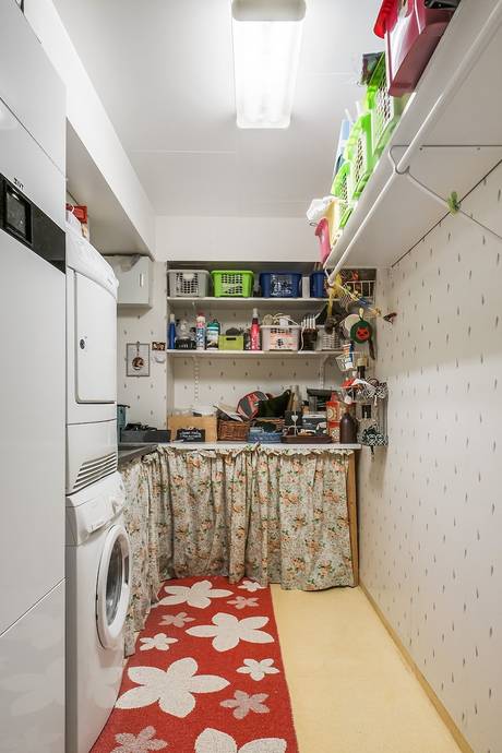 5 rum Radhus på Flädergatan 22 Gärdesta Sala kommun - bild 15
