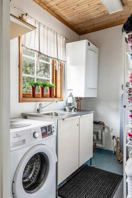 5 rum Villa på Lars Uno Lindbergs väg 3 Kolsva Köpings kommun - bild 17