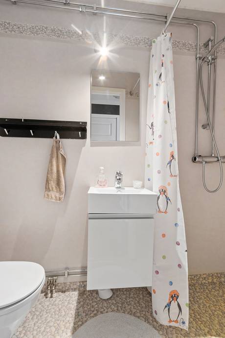 5 rum Radhus på Myrgången 44 Kronogården Trollhättans kommun - bild 13