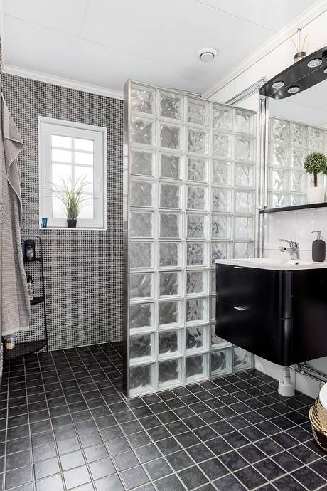 6 rum Villa på Smörsoppsvägen 13 Bärstad Hammarö kommun - bild 11