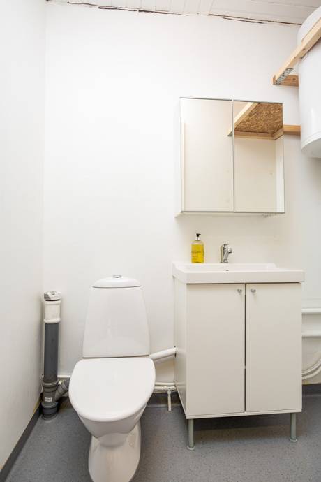 7 rum Vinterbonat fritidshus på Svarvarbovägen 8 Ljusnarsbergs kommun - bild 11