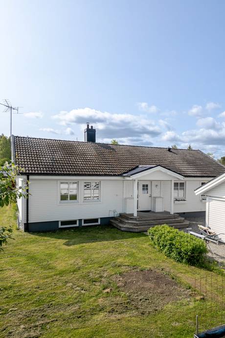7 rum Villa på Målarvägen 4 Strömsund Strömsunds kommun - bild 15