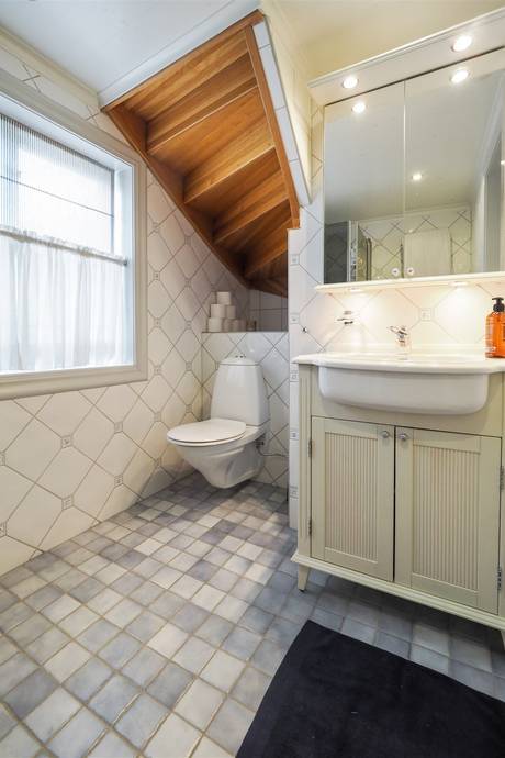5 rum Villa på Kvarngatan 8A Centralt Strängnäs kommun - bild 13