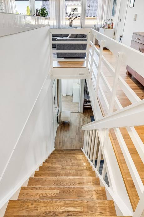 8 rum Radhus på Grenadjärgatan 13 Södra Skiljebo Västerås kommun - bild 25