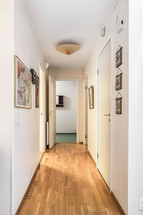 4 rum Radhus på Fridhemsgatan 15B Ulvhäll/Fridhem Strängnäs kommun - bild 27