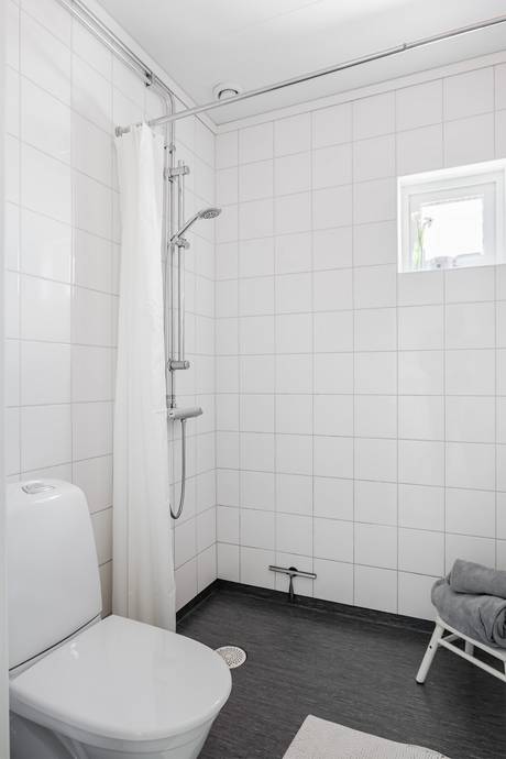 5 rum Parhus på Biodlarvägen 18 Göta Lilla Edets kommun - bild 27