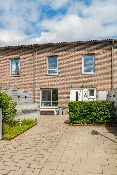 5 rum Radhus på Apeloxegatan 54 Gustavslund Helsingborgs kommun - bild 1