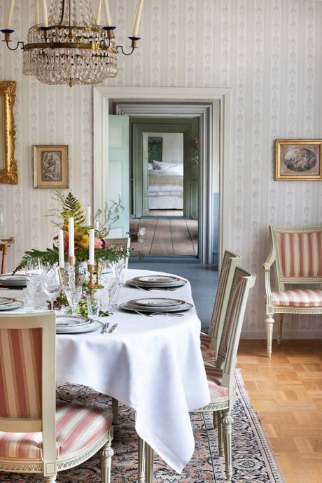 10 rum Gård/skog på Harbonäs säteri Heby- Uppland Heby kommun - bild 11