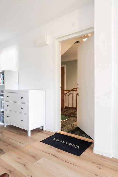 3 rum Lägenhet på Skogvaktaregatan 17 Södra Skogen Karlsborgs kommun - bild 3