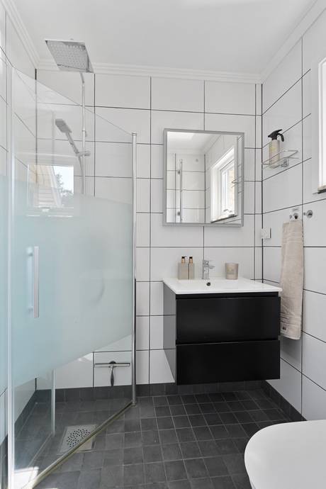 7 rum Villa på Fågelvägen 34 Barkarby Järfälla kommun - bild 24