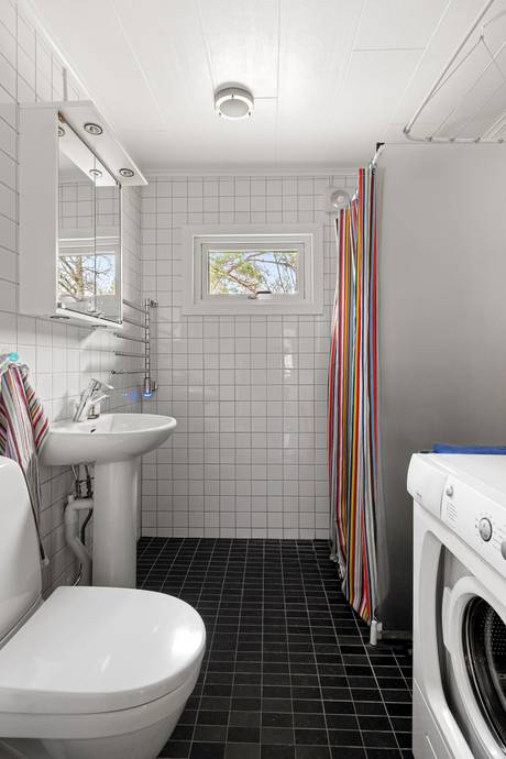 7 rum Villa på Rakstavägen 40 Raksta/Solberga/Bergholm Tyresö kommun - bild 35