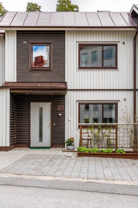 5 rum Par-/kedje-/radhus på Torpängsgatan 1B Ängby Knivsta kommun - bild 28
