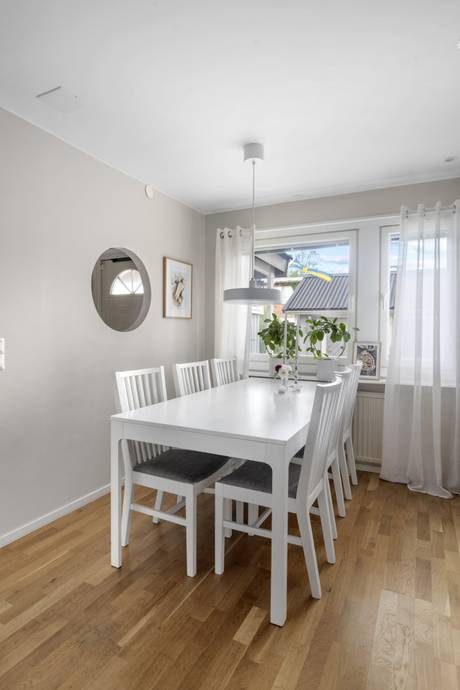 4 rum Radhus på Uranusvägen 35 Skälby Järfälla kommun - bild 12