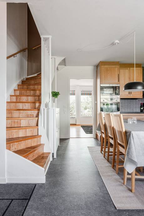 4 rum Radhus på Ivar Widéensgatan 84 Hindsbo Skara kommun - bild 6